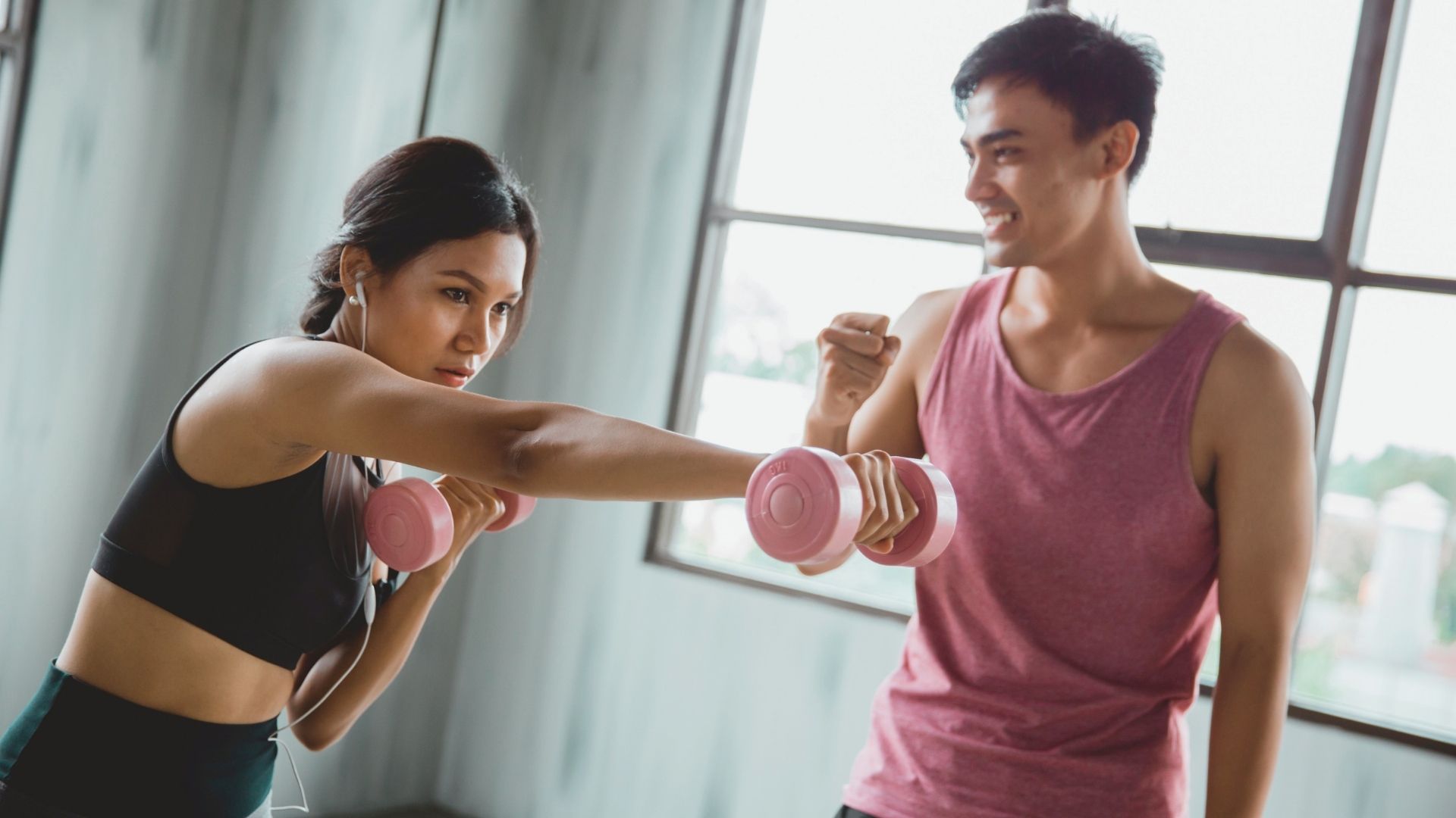 Turunkan Berat Badan & Buat Tubuh Lebih Kencang dengan Body Combat